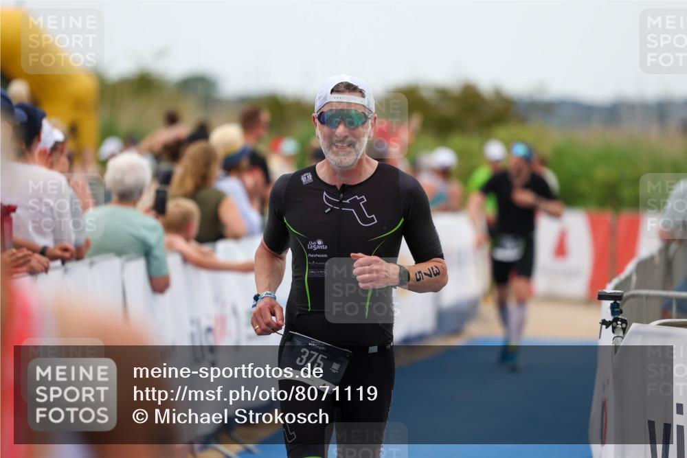 22.06.2025 - Viking Triathlon Michael Strokosch http://msf.ph/oto/8071119 22.06.2025 15:27:10 Ziel 370, 375 meine-sportfotos.de
