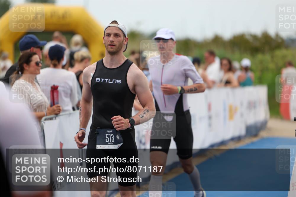22.06.2025 - Viking Triathlon Michael Strokosch http://msf.ph/oto/8071187 22.06.2025 15:27:33 Ziel 110, 487, 513 meine-sportfotos.de