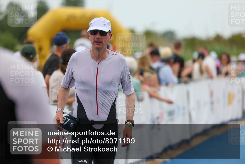22.06.2025 - Viking Triathlon Michael Strokosch http://msf.ph/oto/8071199 22.06.2025 15:27:35 Ziel 487, 513 meine-sportfotos.de