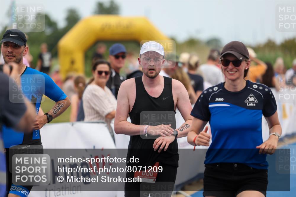 22.06.2025 - Viking Triathlon Michael Strokosch http://msf.ph/oto/8071209 22.06.2025 15:01:30 Ziel 635 meine-sportfotos.de