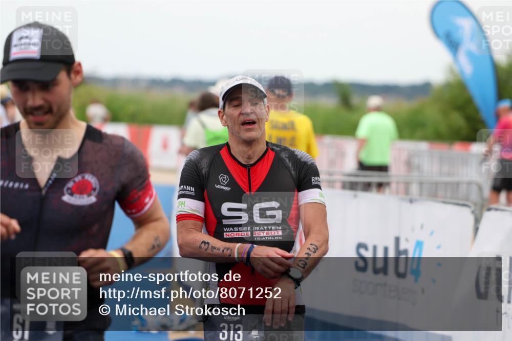 22.06.2025 - Viking Triathlon Michael Strokosch http://msf.ph/oto/8071252 22.06.2025 15:28:07 Ziel 61, 313 meine-sportfotos.de