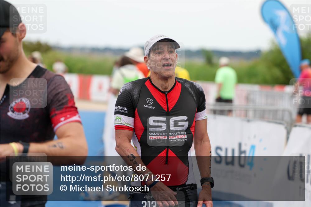 22.06.2025 - Viking Triathlon Michael Strokosch http://msf.ph/oto/8071257 22.06.2025 15:28:07 Ziel 61, 313 meine-sportfotos.de