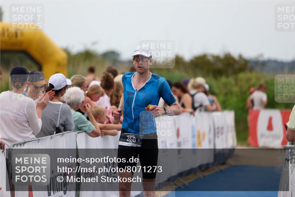 22.06.2025 - Viking Triathlon Michael Strokosch http://msf.ph/oto/8071273 22.06.2025 15:28:30 Ziel 157, 350 meine-sportfotos.de