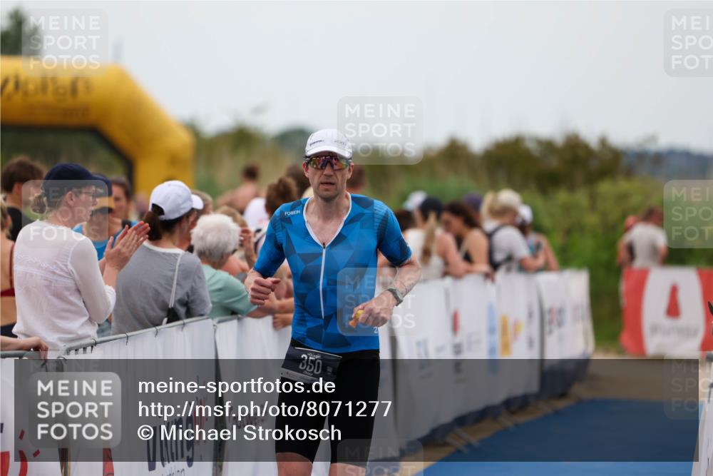 22.06.2025 - Viking Triathlon Michael Strokosch http://msf.ph/oto/8071277 22.06.2025 15:28:30 Ziel 157, 350 meine-sportfotos.de
