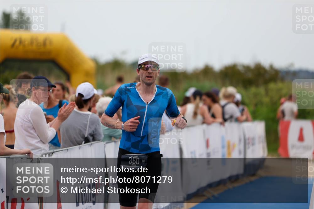 22.06.2025 - Viking Triathlon Michael Strokosch http://msf.ph/oto/8071279 22.06.2025 15:28:30 Ziel 157, 350 meine-sportfotos.de