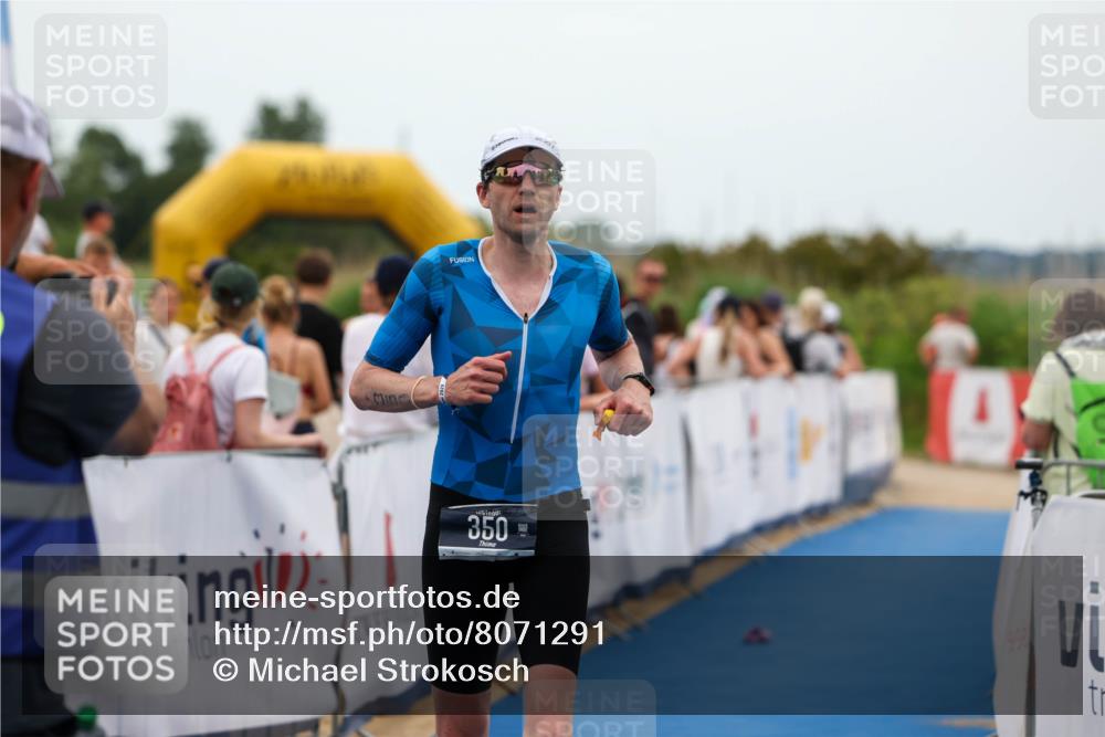 22.06.2025 - Viking Triathlon Michael Strokosch http://msf.ph/oto/8071291 22.06.2025 15:28:32 Ziel 157, 350 meine-sportfotos.de