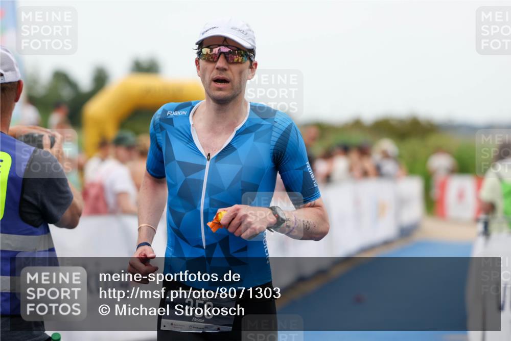 22.06.2025 - Viking Triathlon Michael Strokosch http://msf.ph/oto/8071303 22.06.2025 15:28:33 Ziel 157, 350 meine-sportfotos.de