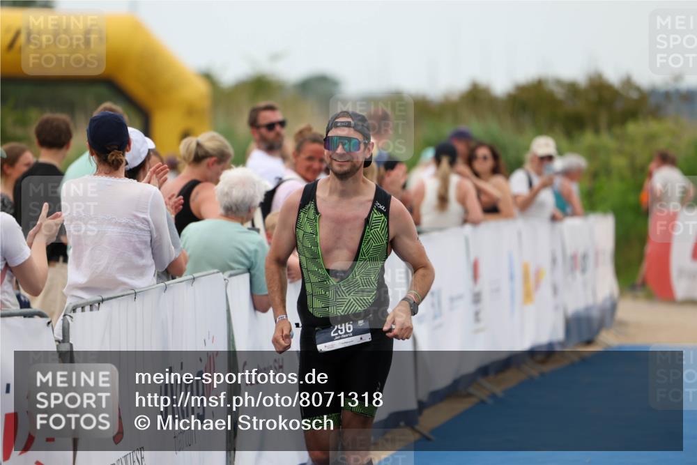 22.06.2025 - Viking Triathlon Michael Strokosch http://msf.ph/oto/8071318 22.06.2025 15:28:49 Ziel 296 meine-sportfotos.de