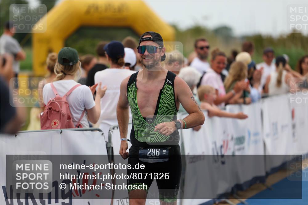 22.06.2025 - Viking Triathlon Michael Strokosch http://msf.ph/oto/8071326 22.06.2025 15:28:50 Ziel 296 meine-sportfotos.de