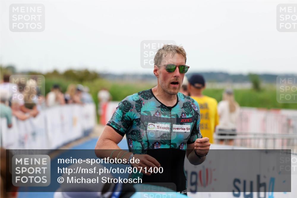 22.06.2025 - Viking Triathlon Michael Strokosch http://msf.ph/oto/8071400 22.06.2025 15:29:24 Ziel 376 meine-sportfotos.de