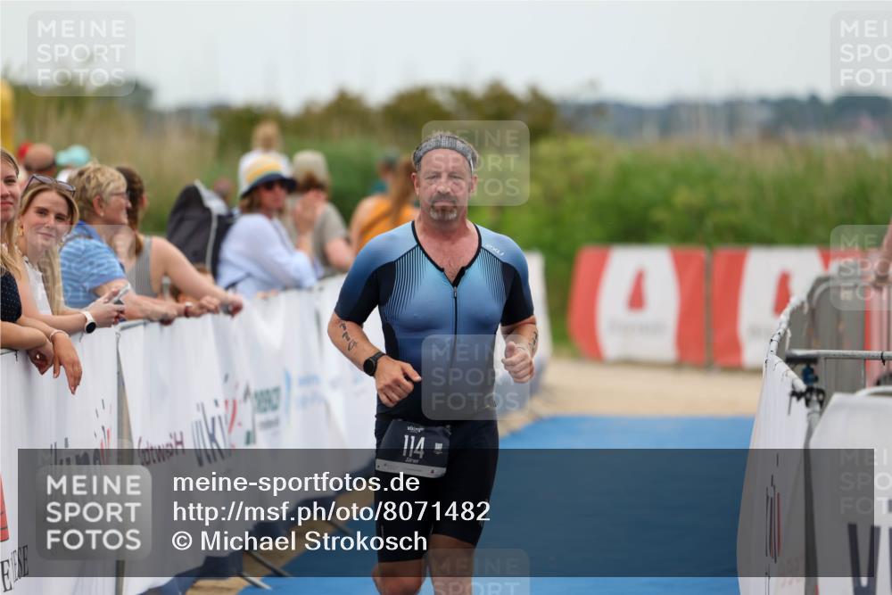 22.06.2025 - Viking Triathlon Michael Strokosch http://msf.ph/oto/8071482 22.06.2025 15:43:51 Ziel 114 meine-sportfotos.de