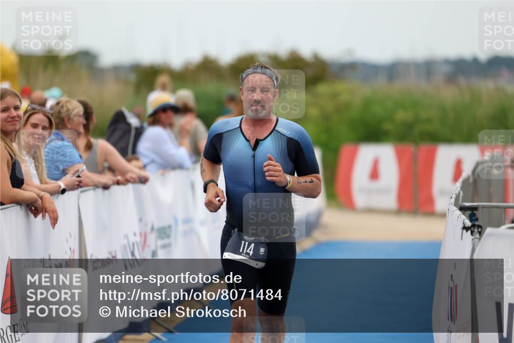 22.06.2025 - Viking Triathlon Michael Strokosch http://msf.ph/oto/8071484 22.06.2025 15:43:51 Ziel 114 meine-sportfotos.de