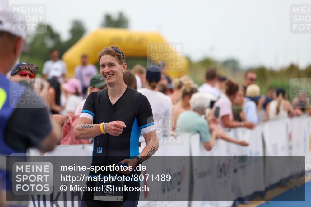 22.06.2025 - Viking Triathlon Michael Strokosch http://msf.ph/oto/8071489 22.06.2025 15:29:55 Ziel 351 meine-sportfotos.de