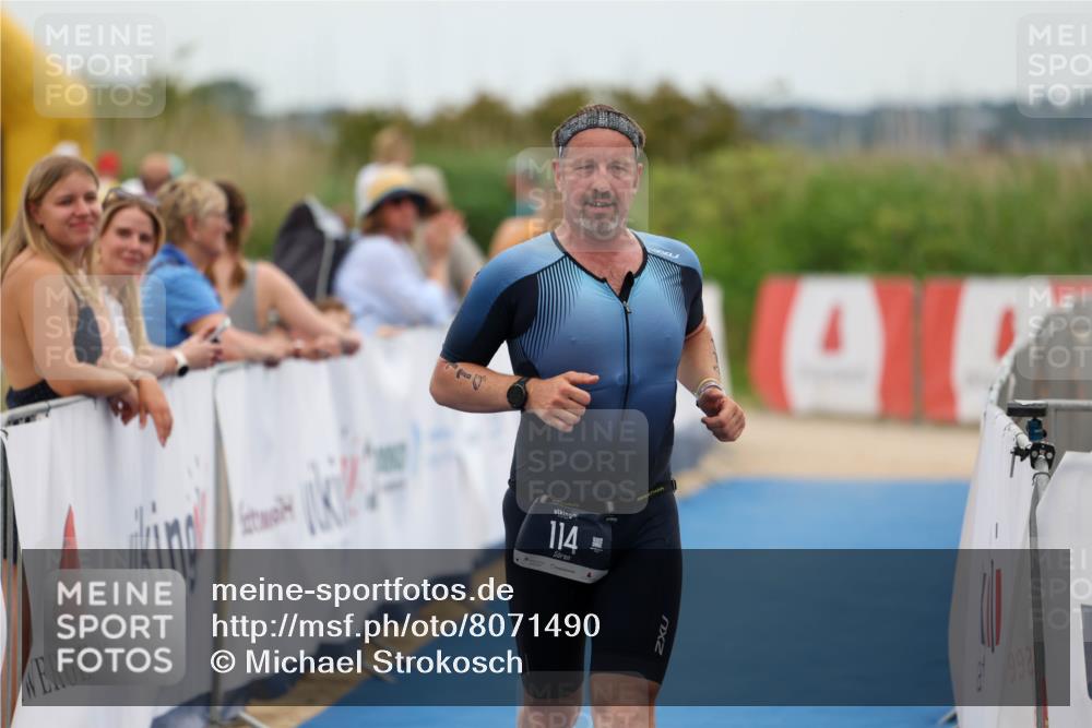 22.06.2025 - Viking Triathlon Michael Strokosch http://msf.ph/oto/8071490 22.06.2025 15:43:52 Ziel 114 meine-sportfotos.de