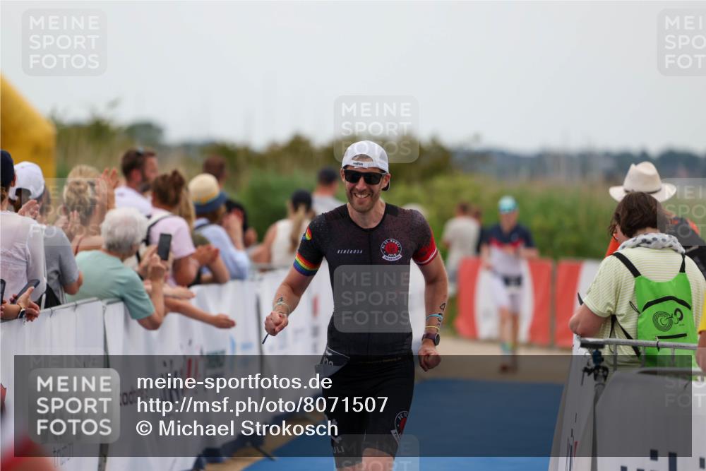 22.06.2025 - Viking Triathlon Michael Strokosch http://msf.ph/oto/8071507 22.06.2025 15:30:06 Ziel 433 meine-sportfotos.de