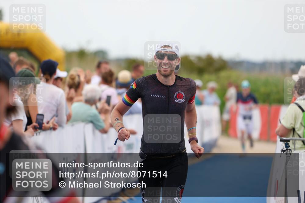 22.06.2025 - Viking Triathlon Michael Strokosch http://msf.ph/oto/8071514 22.06.2025 15:30:07 Ziel 433 meine-sportfotos.de