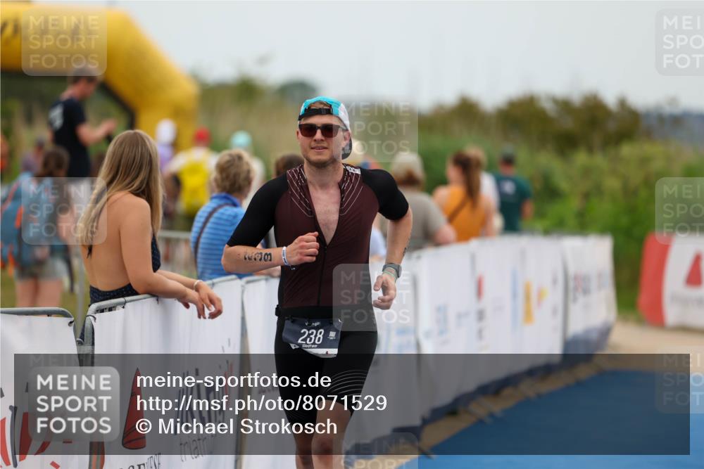 22.06.2025 - Viking Triathlon Michael Strokosch http://msf.ph/oto/8071529 22.06.2025 15:44:26 Ziel 238 meine-sportfotos.de