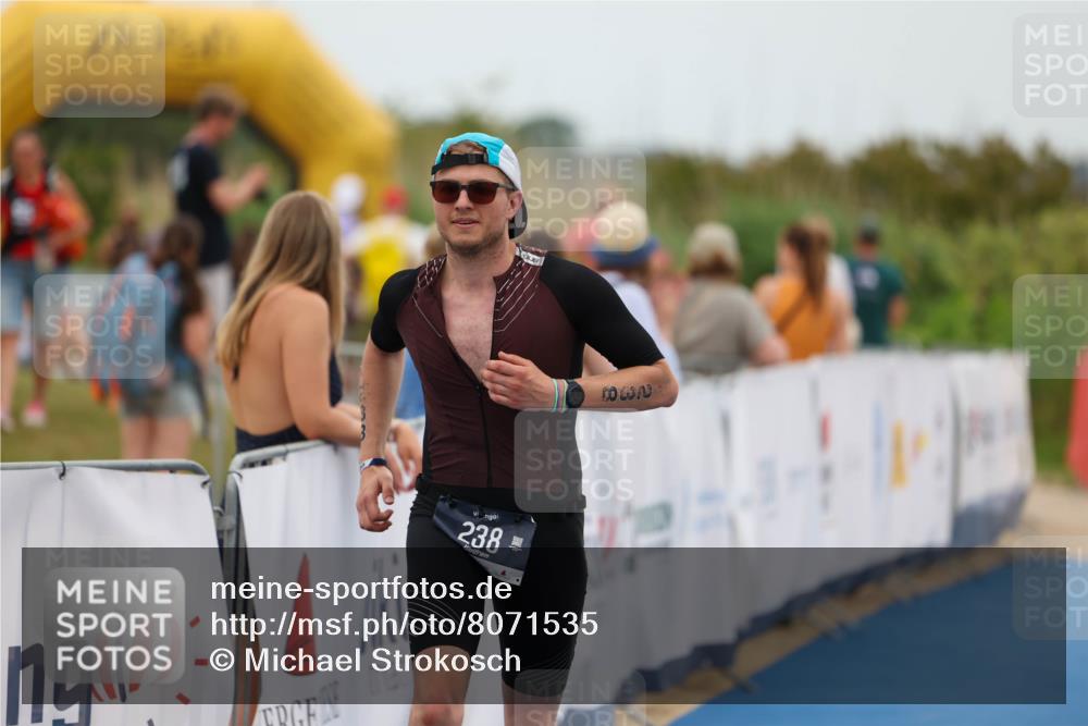 22.06.2025 - Viking Triathlon Michael Strokosch http://msf.ph/oto/8071535 22.06.2025 15:44:26 Ziel 238 meine-sportfotos.de