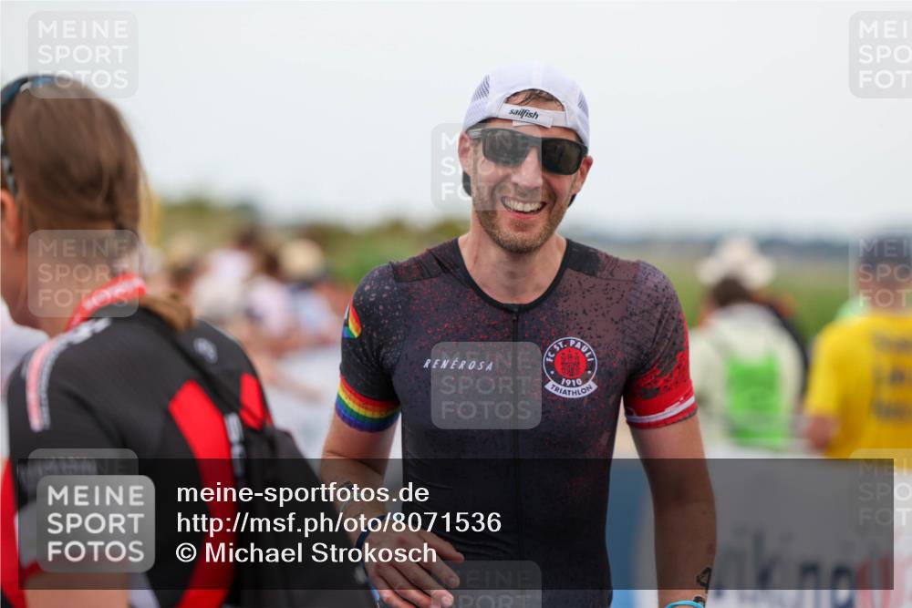 22.06.2025 - Viking Triathlon Michael Strokosch http://msf.ph/oto/8071536 22.06.2025 15:30:09 Ziel 217, 433 meine-sportfotos.de
