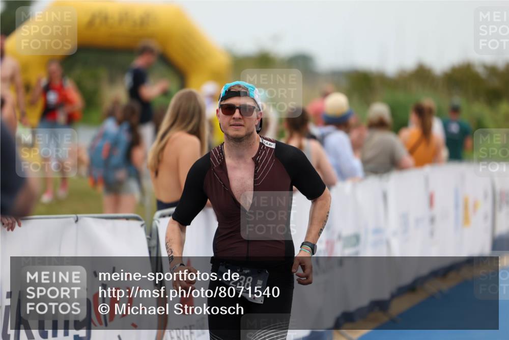 22.06.2025 - Viking Triathlon Michael Strokosch http://msf.ph/oto/8071540 22.06.2025 15:44:26 Ziel 238 meine-sportfotos.de