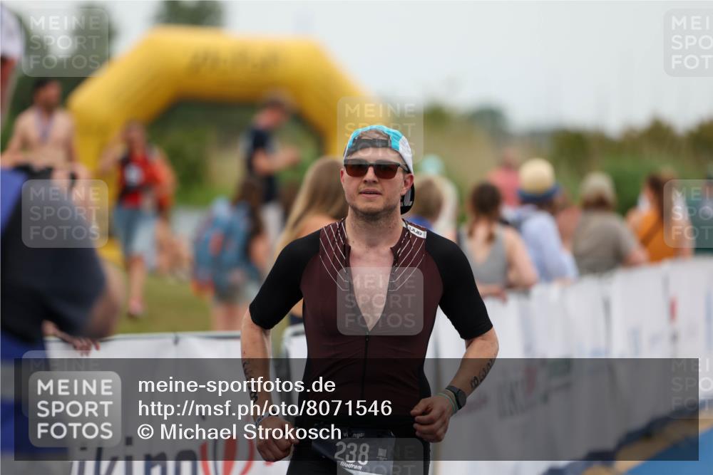22.06.2025 - Viking Triathlon Michael Strokosch http://msf.ph/oto/8071546 22.06.2025 15:44:27 Ziel 238 meine-sportfotos.de