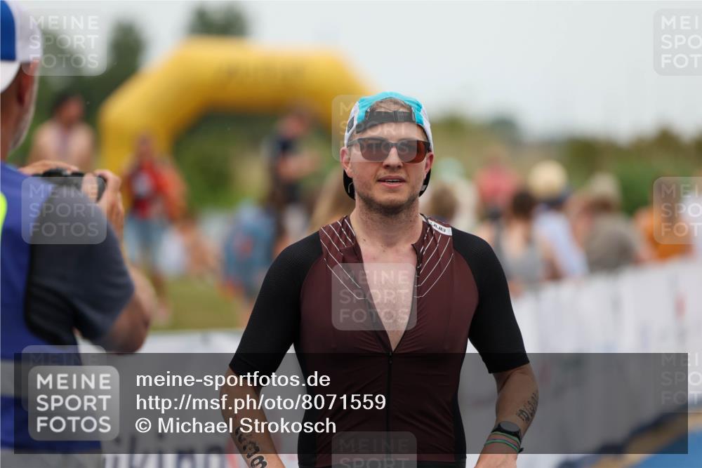 22.06.2025 - Viking Triathlon Michael Strokosch http://msf.ph/oto/8071559 22.06.2025 15:44:28 Ziel 238 meine-sportfotos.de