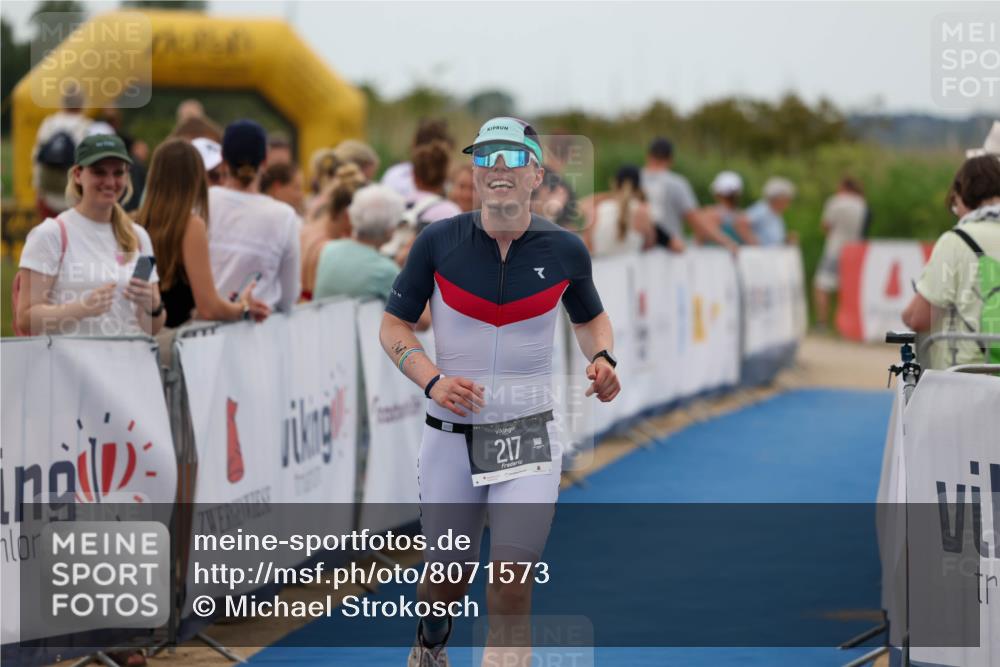 22.06.2025 - Viking Triathlon Michael Strokosch http://msf.ph/oto/8071573 22.06.2025 15:30:14 Ziel 217 meine-sportfotos.de