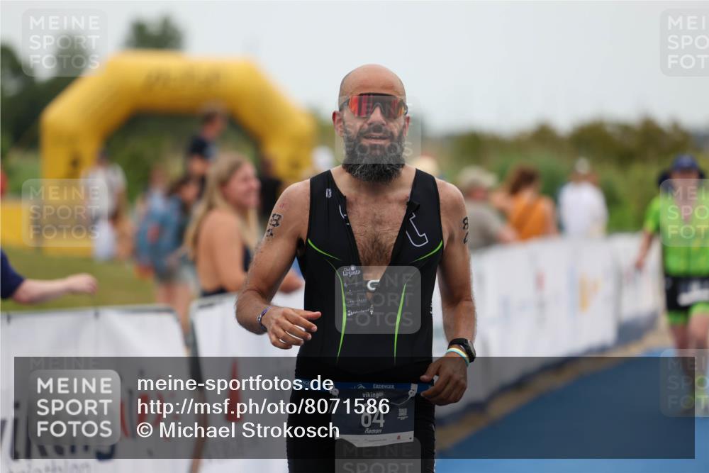 22.06.2025 - Viking Triathlon Michael Strokosch http://msf.ph/oto/8071586 22.06.2025 15:44:42 Ziel 66, 84 meine-sportfotos.de