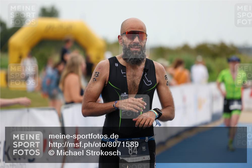 22.06.2025 - Viking Triathlon Michael Strokosch http://msf.ph/oto/8071589 22.06.2025 15:44:42 Ziel 66, 84 meine-sportfotos.de