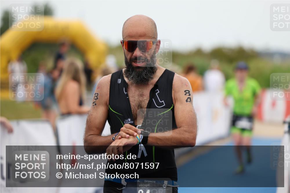 22.06.2025 - Viking Triathlon Michael Strokosch http://msf.ph/oto/8071597 22.06.2025 15:44:42 Ziel 66, 84 meine-sportfotos.de
