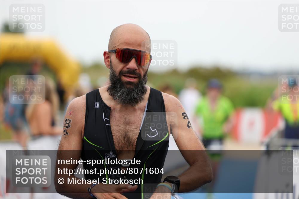 22.06.2025 - Viking Triathlon Michael Strokosch http://msf.ph/oto/8071604 22.06.2025 15:44:43 Ziel 66, 84 meine-sportfotos.de