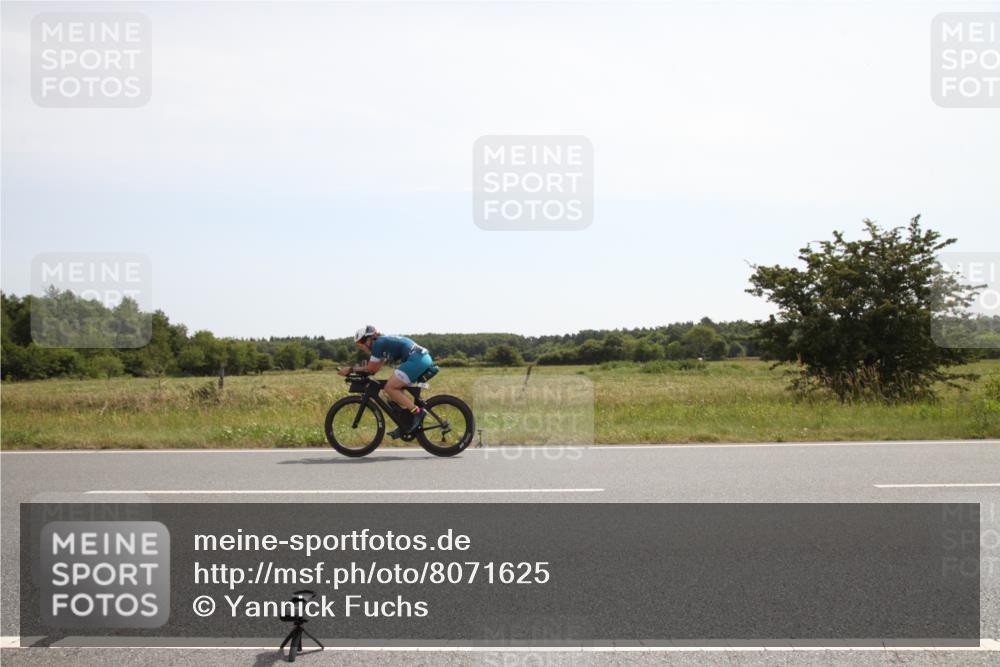22.06.2025 - Viking Triathlon Yannick Fuchs http://msf.ph/oto/8071625 22.06.2025 11:51:14 Radfahren 241, 324 meine-sportfotos.de