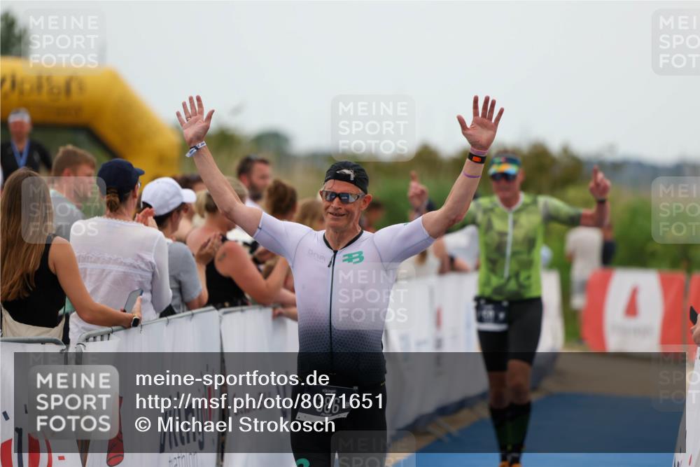 22.06.2025 - Viking Triathlon Michael Strokosch http://msf.ph/oto/8071651 22.06.2025 15:30:46 Ziel 50, 386 meine-sportfotos.de