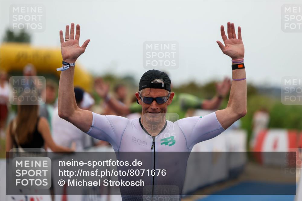 22.06.2025 - Viking Triathlon Michael Strokosch http://msf.ph/oto/8071676 22.06.2025 15:30:48 Ziel 50, 386 meine-sportfotos.de