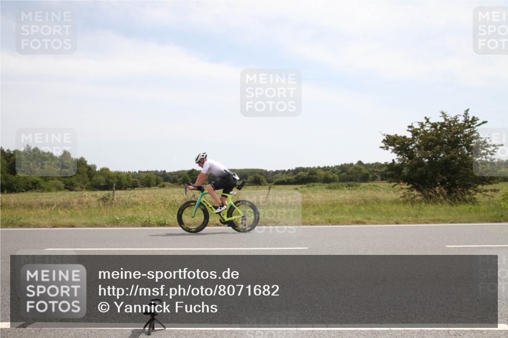 22.06.2025 - Viking Triathlon Yannick Fuchs http://msf.ph/oto/8071682 22.06.2025 12:29:19 Radfahren 11, 33, 59, 298, 386, 437 meine-sportfotos.de