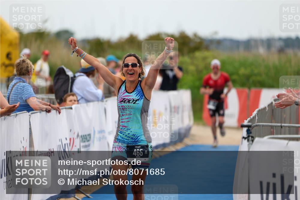 22.06.2025 - Viking Triathlon Michael Strokosch http://msf.ph/oto/8071685 22.06.2025 15:45:05 Ziel 465, 511 meine-sportfotos.de