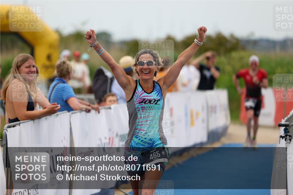 22.06.2025 - Viking Triathlon Michael Strokosch http://msf.ph/oto/8071691 22.06.2025 15:45:05 Ziel 465, 511 meine-sportfotos.de