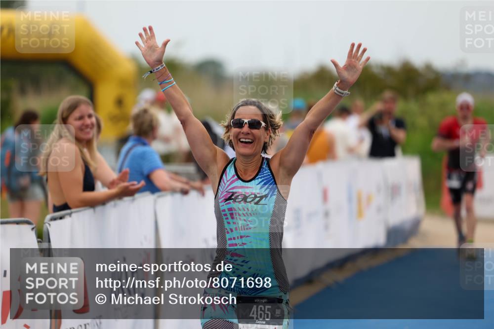 22.06.2025 - Viking Triathlon Michael Strokosch http://msf.ph/oto/8071698 22.06.2025 15:45:06 Ziel 465, 511 meine-sportfotos.de