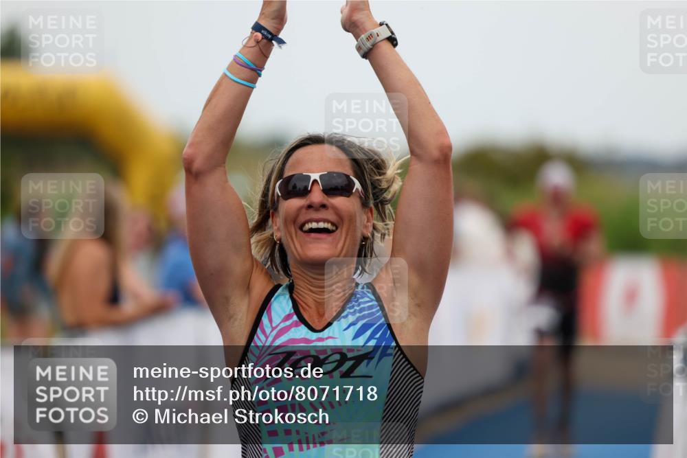 22.06.2025 - Viking Triathlon Michael Strokosch http://msf.ph/oto/8071718 22.06.2025 15:45:07 Ziel 465, 511 meine-sportfotos.de
