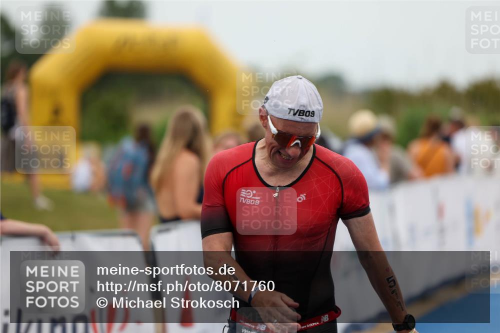 22.06.2025 - Viking Triathlon Michael Strokosch http://msf.ph/oto/8071760 22.06.2025 15:45:12 Ziel 511 meine-sportfotos.de