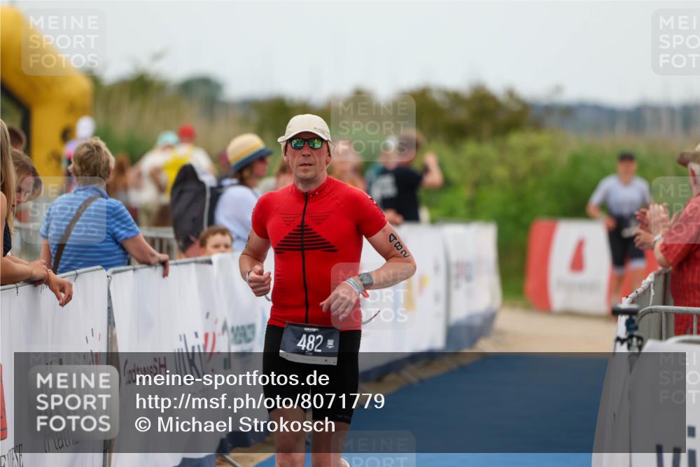 22.06.2025 - Viking Triathlon Michael Strokosch http://msf.ph/oto/8071779 22.06.2025 15:45:43 Ziel 482 meine-sportfotos.de