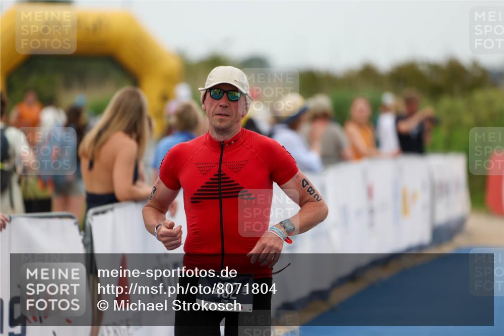 22.06.2025 - Viking Triathlon Michael Strokosch http://msf.ph/oto/8071804 22.06.2025 15:45:45 Ziel 115, 482 meine-sportfotos.de