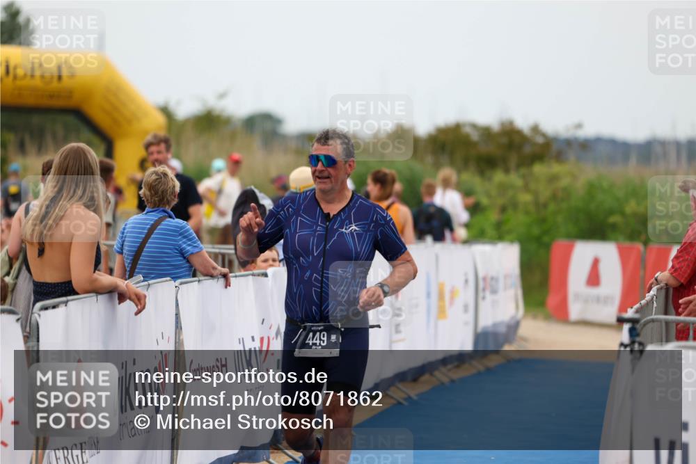 22.06.2025 - Viking Triathlon Michael Strokosch http://msf.ph/oto/8071862 22.06.2025 15:45:55 Ziel 115, 449 meine-sportfotos.de
