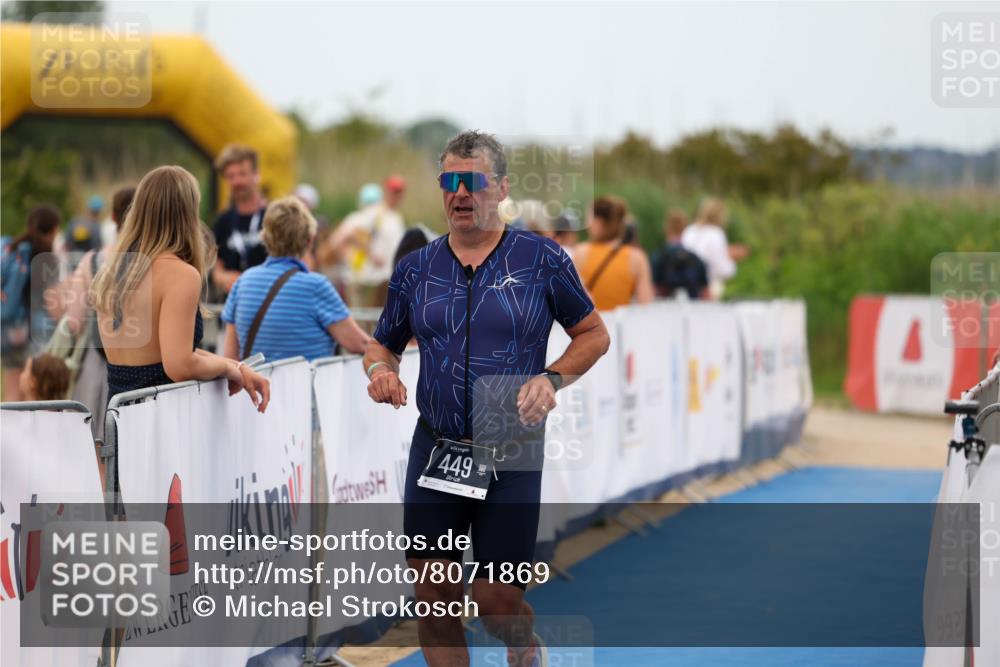 22.06.2025 - Viking Triathlon Michael Strokosch http://msf.ph/oto/8071869 22.06.2025 15:45:55 Ziel 115, 449 meine-sportfotos.de