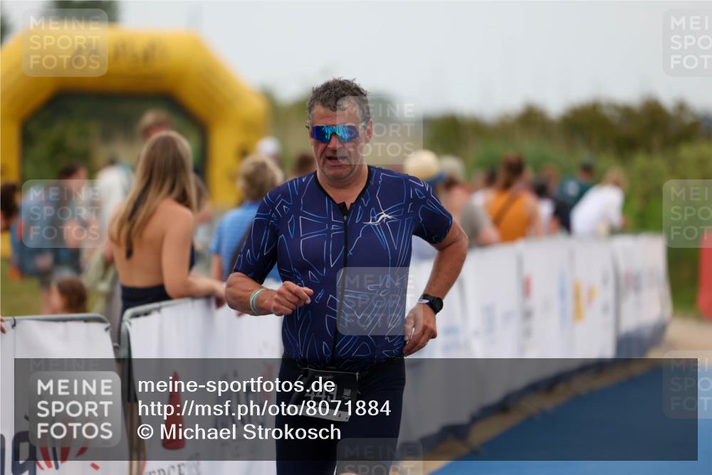 22.06.2025 - Viking Triathlon Michael Strokosch http://msf.ph/oto/8071884 22.06.2025 15:45:56 Ziel 115, 449 meine-sportfotos.de