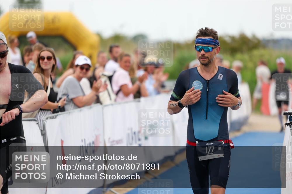 22.06.2025 - Viking Triathlon Michael Strokosch http://msf.ph/oto/8071891 22.06.2025 15:32:27 Ziel 177, 297, 442 meine-sportfotos.de