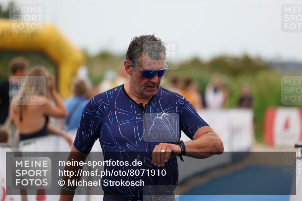 22.06.2025 - Viking Triathlon Michael Strokosch http://msf.ph/oto/8071910 22.06.2025 15:45:58 Ziel 449 meine-sportfotos.de