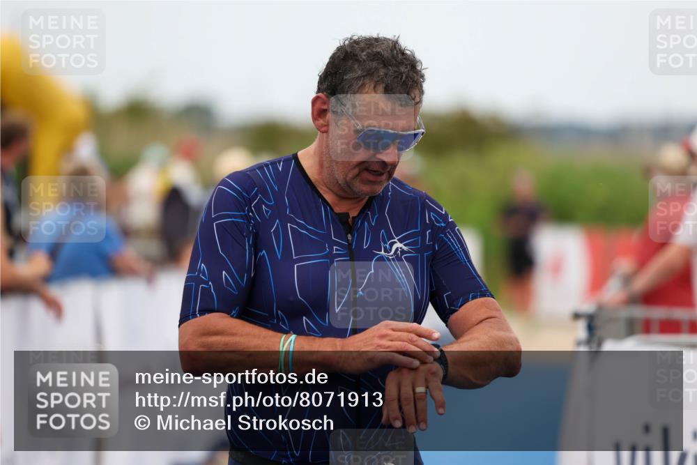 22.06.2025 - Viking Triathlon Michael Strokosch http://msf.ph/oto/8071913 22.06.2025 15:45:59 Ziel 449 meine-sportfotos.de