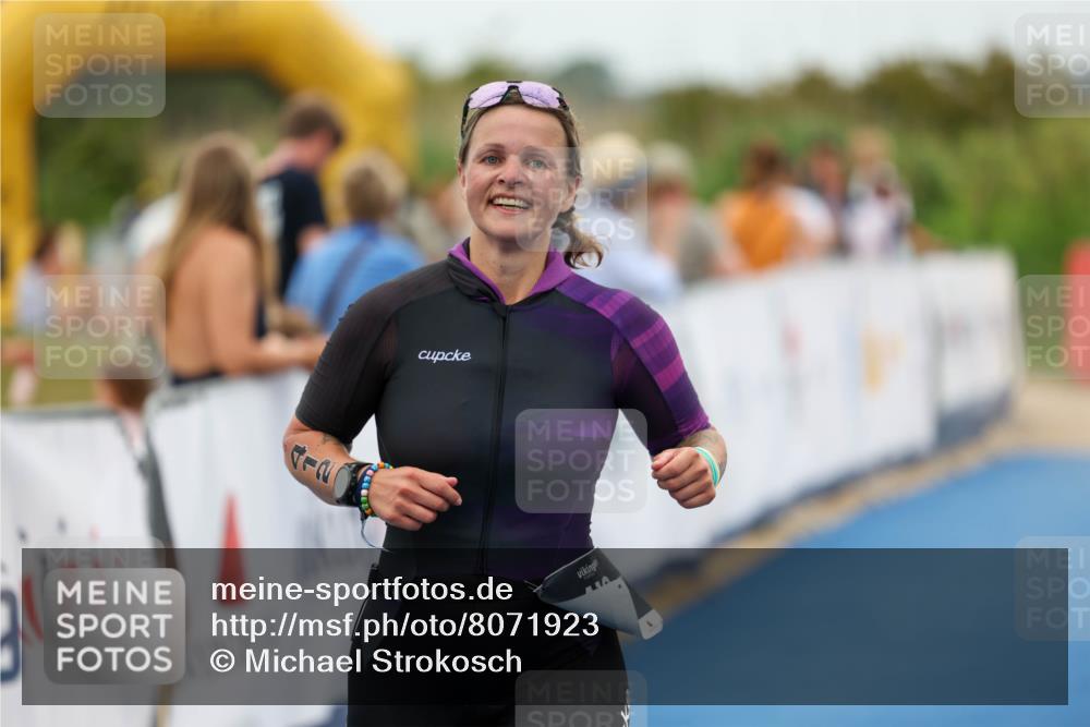 22.06.2025 - Viking Triathlon Michael Strokosch http://msf.ph/oto/8071923 22.06.2025 15:46:07 Ziel 412 meine-sportfotos.de