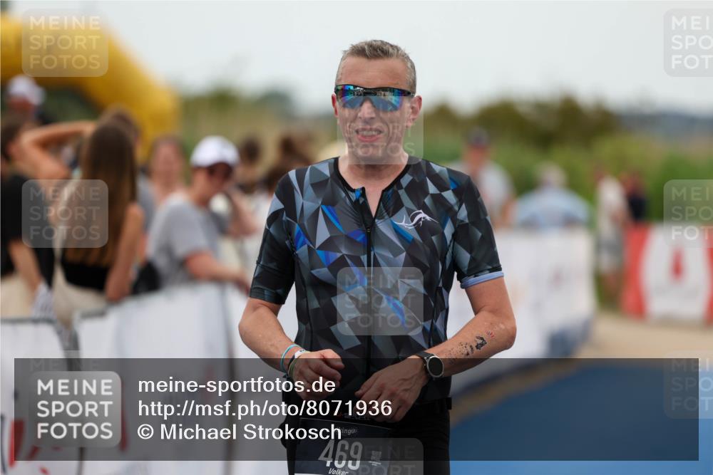 22.06.2025 - Viking Triathlon Michael Strokosch http://msf.ph/oto/8071936 22.06.2025 15:33:01 Ziel 469 meine-sportfotos.de